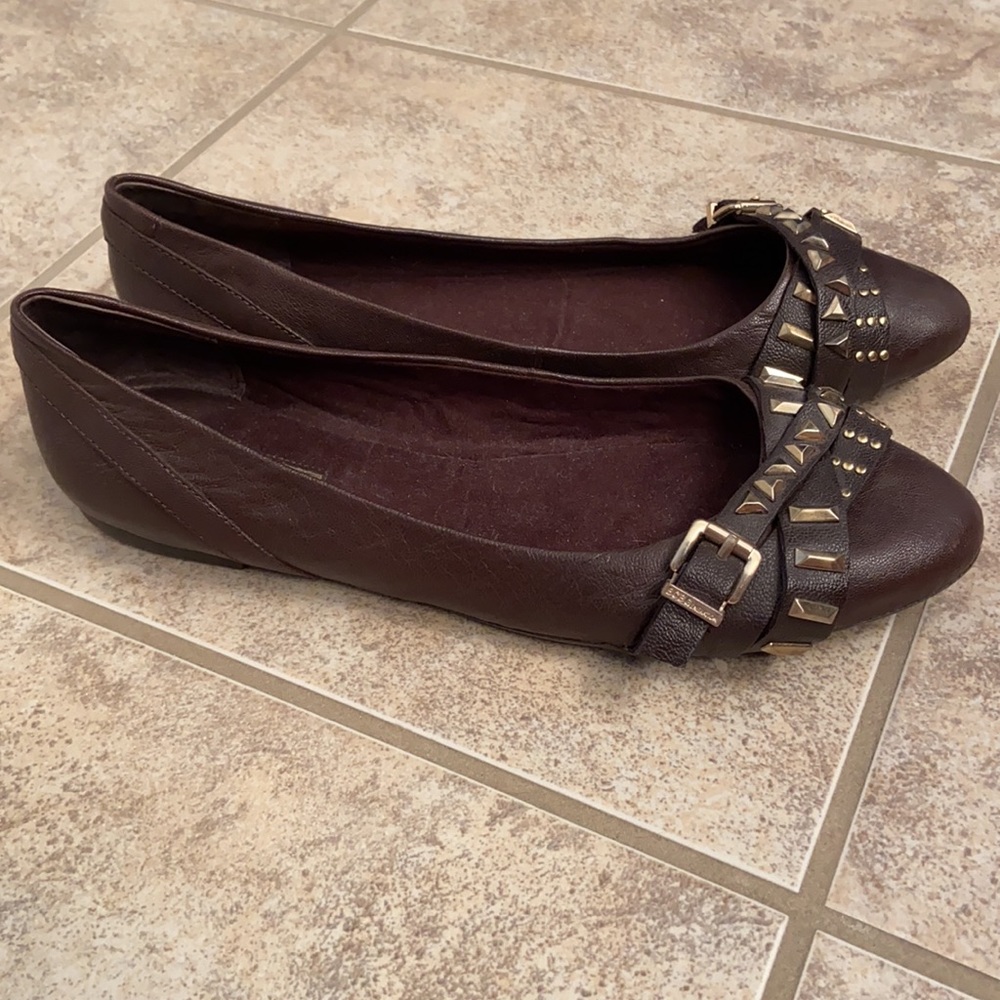 BCBGeneration Flats NWOT - Picture 2 of 5